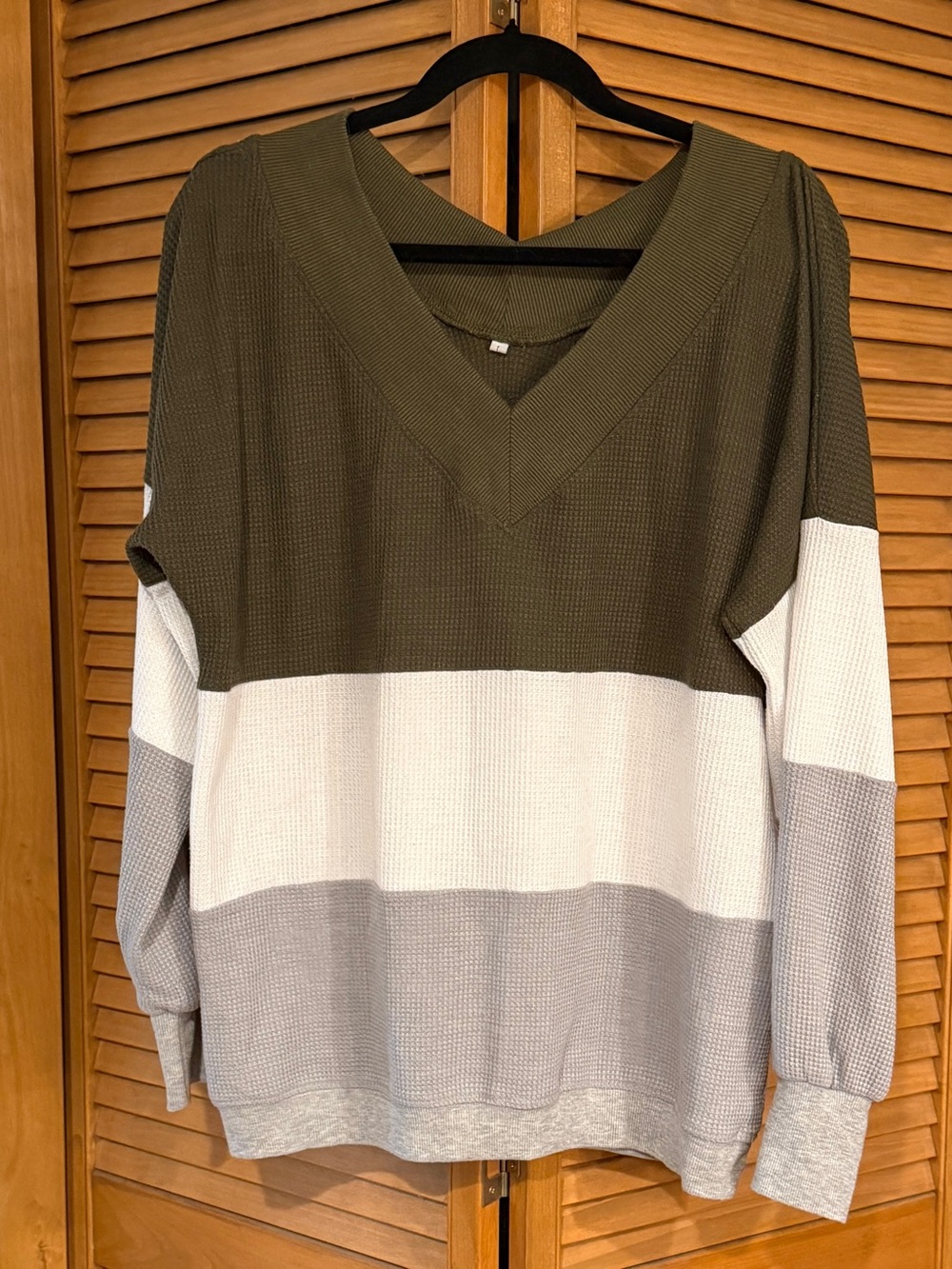Waffle Knit Color Block Pullover Top V Neck Olive Green White Gray Sweater